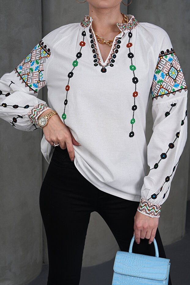 Buttoned Collar Embroidered Cotton Blouse - 4