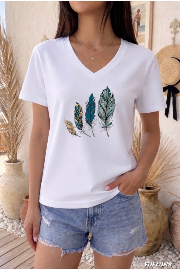 Women's Oversize V-Neck T-Shirt with Bird Feather Print