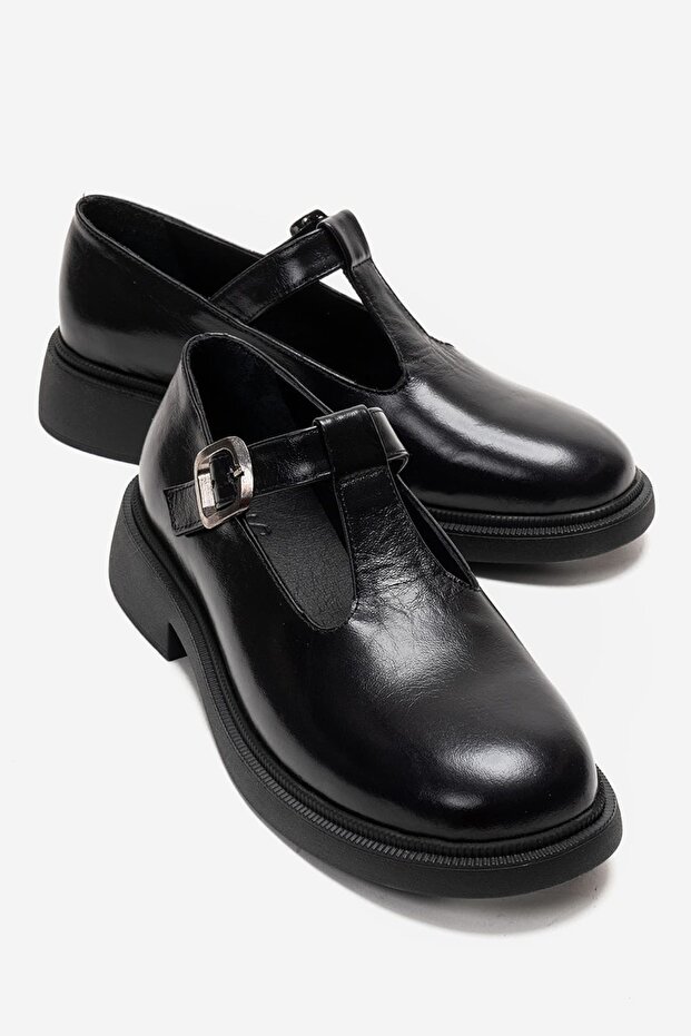 Charlotte Women's Genuine Leather Loafer Black