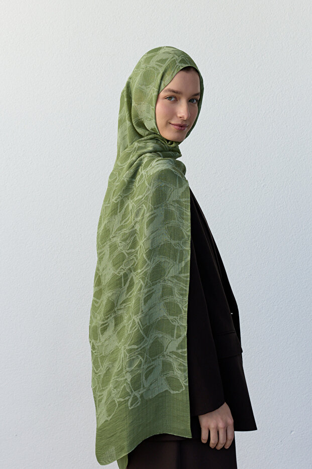 Luna Jakar Patterned Shawl