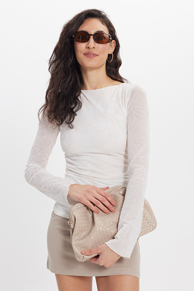 Women's Slim Fit Fitted Crew Neck Long Sleeve Ecru Blouse