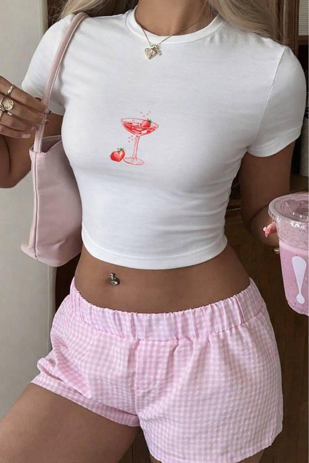 -Women's Summer Crop T-Shirt Slim Fit Lightweight Fabric Comfortable and Stylish
