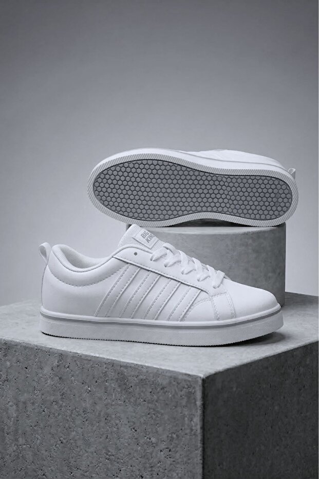 Striped Ultima Men's Sports Shoes