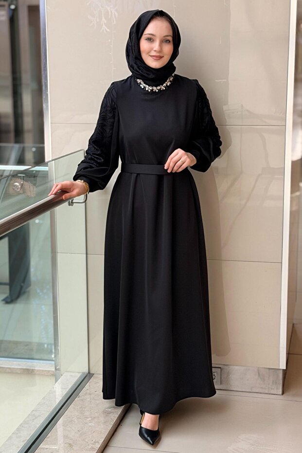 Evening Dress with Drop Stones on the Collar and Patterned Sleeves