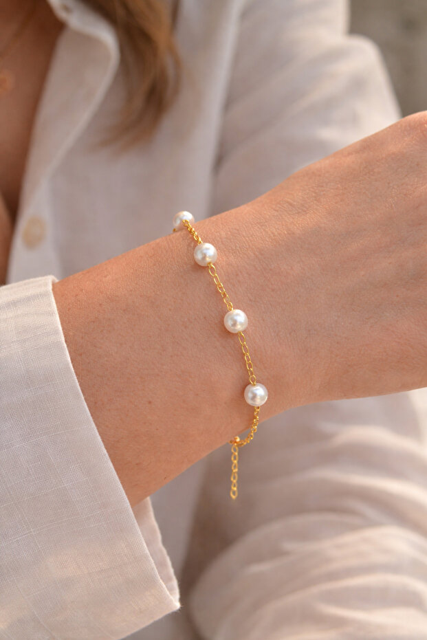 Minimal Top Pearl Detailed Chain Bracelet Adjustable