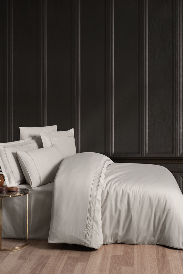 Gomez 100% Cotton 200 Tc (80 Thread) Embroidered Double Duvet Cover Set