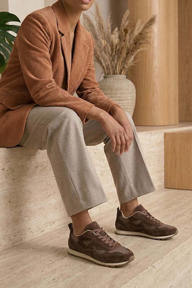 Paola Imported Sole Genuine Leather Women's Sneakers Brown