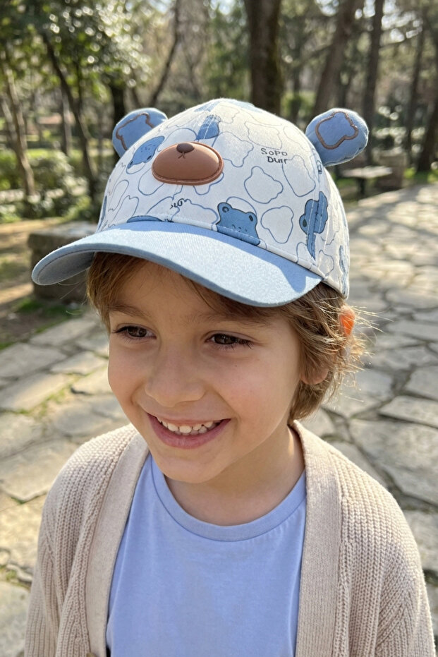 Tiny Explorer – Premium Hat with Embroidery and Embossed Figures 1-4 Years Old