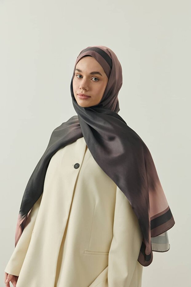 Luvira Pattern Twill Shawl