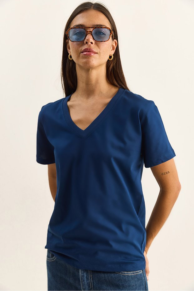 Women's Navy Blue 100% Organic Cotton Deep V-Neck Comfort Fit T-Shirt 60602066
