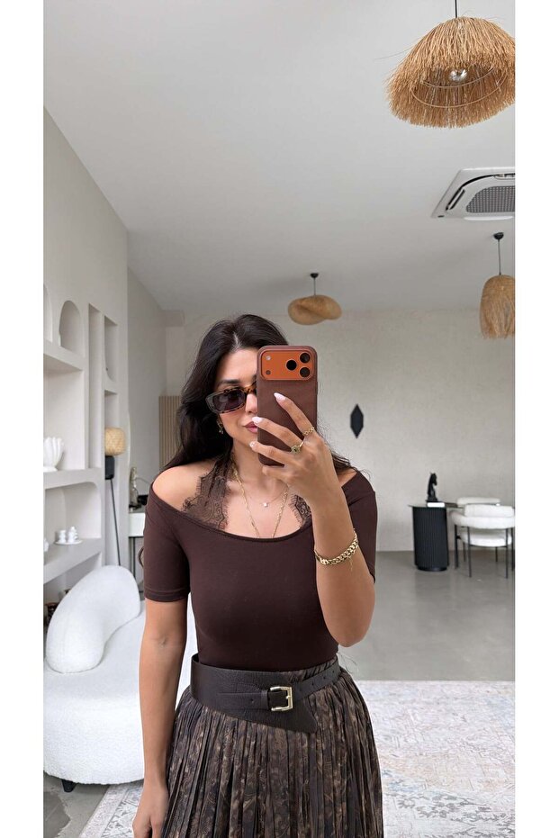 Brown Lace Halter Neck Detailed Modal Blouse