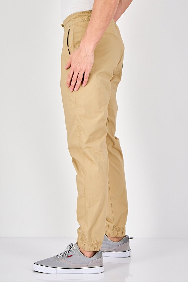 Men Regular Fit Solid Jogger Pants, Tan - 3