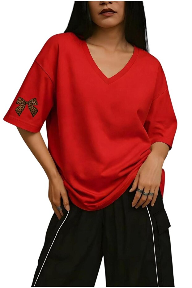 Ribbon Printed V-Neck Oversize T-Shirt 2Vq6