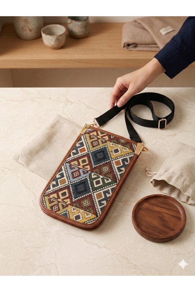 Ethnic Patterned Woven Phone Holder Shoulder Bag