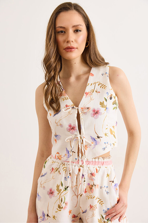 Women's Ecru Lined Lace Detailed Patterned Vest Ylk-19000098