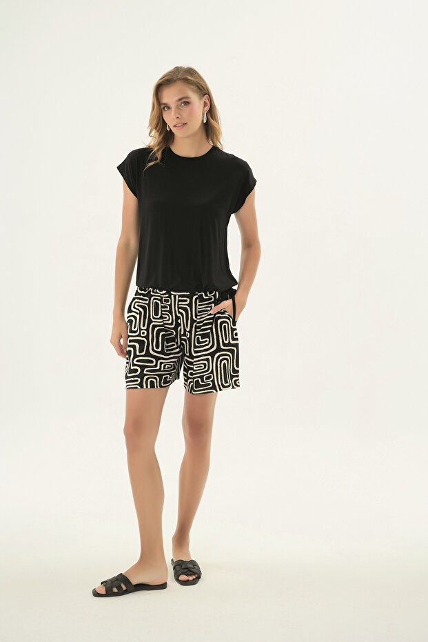 21545 Women's Shorts Set