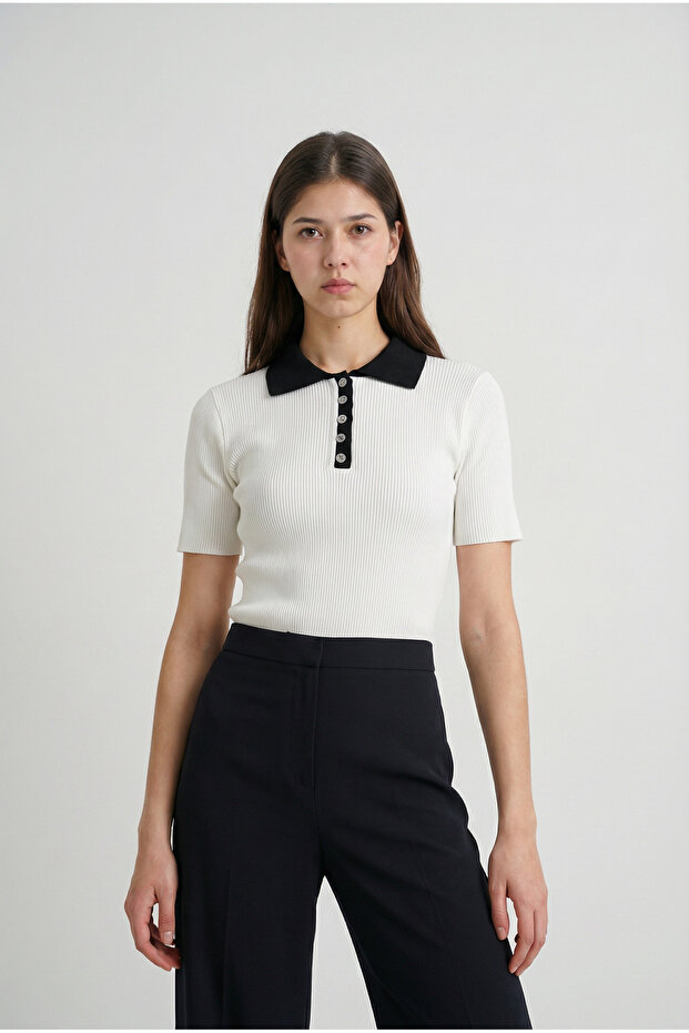 White Short Sleeve Polo Collar Buttoned Slim Women's Knitwear T-Shirt Sweater