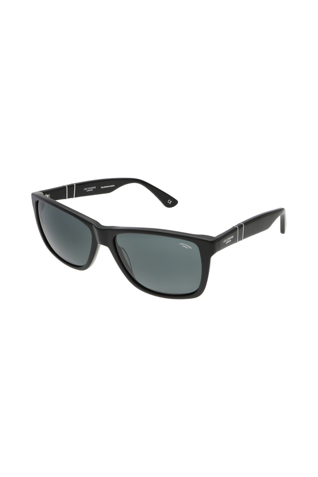 LC1731.C1 58 نظارات شمسية للرجال