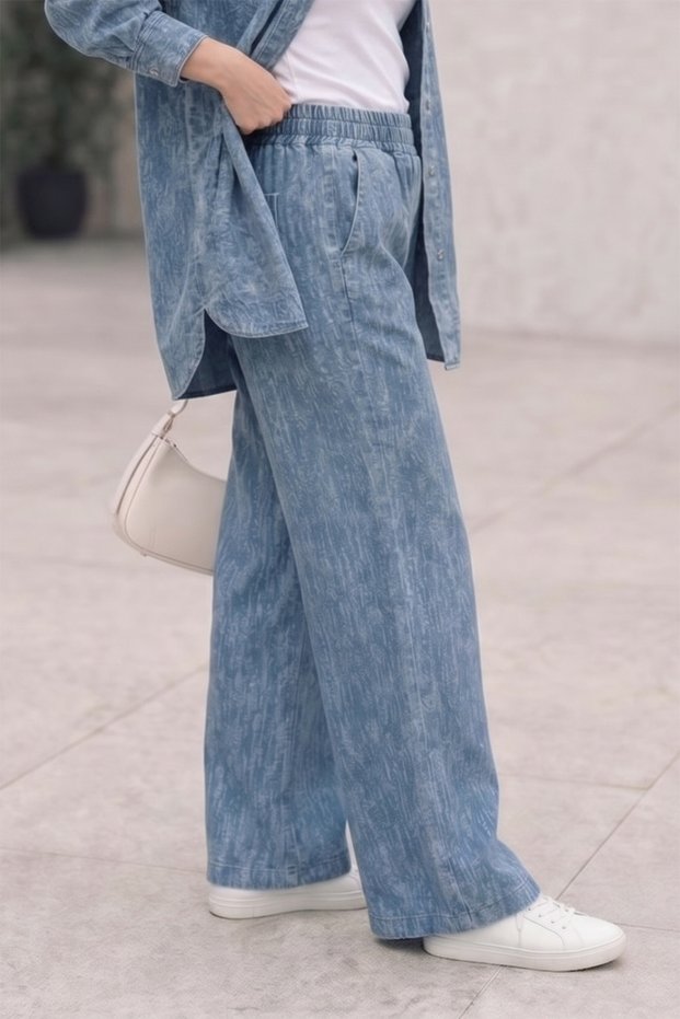 6113-2 - Comfortable and Stylish Wide-Leg Elastic Waist Slim Jeans Women's Trousers