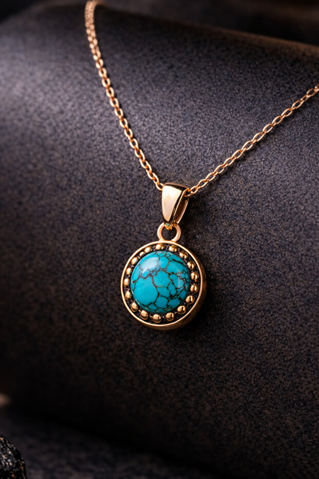 Women's Orange Agate Stone Antique Patterned Copper Necklace Elegant Natural Stone Necklace