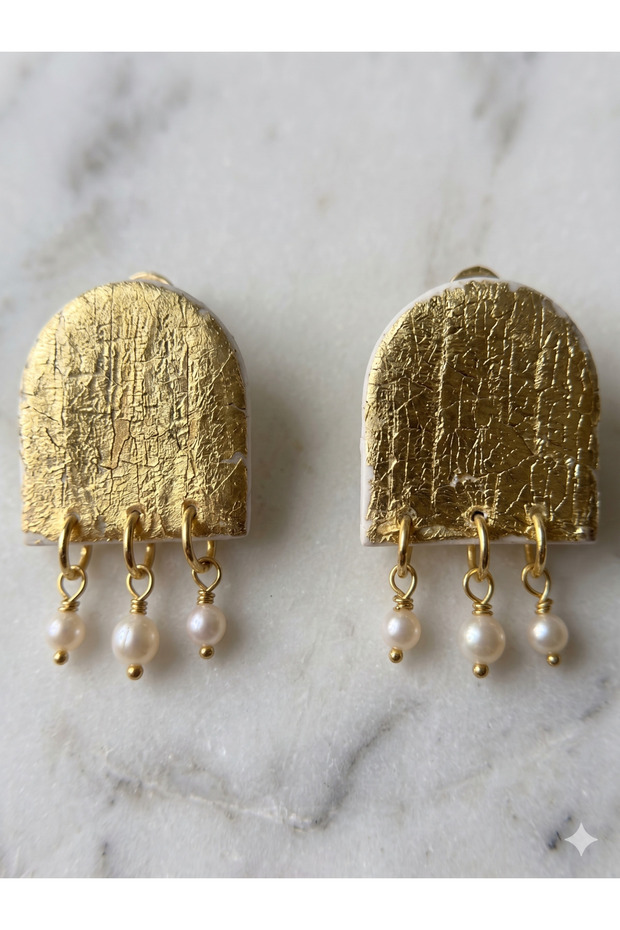 Néora Pearl Detailed Handmade Earrings – Modern Moving Design Stylish Statement Earrings
