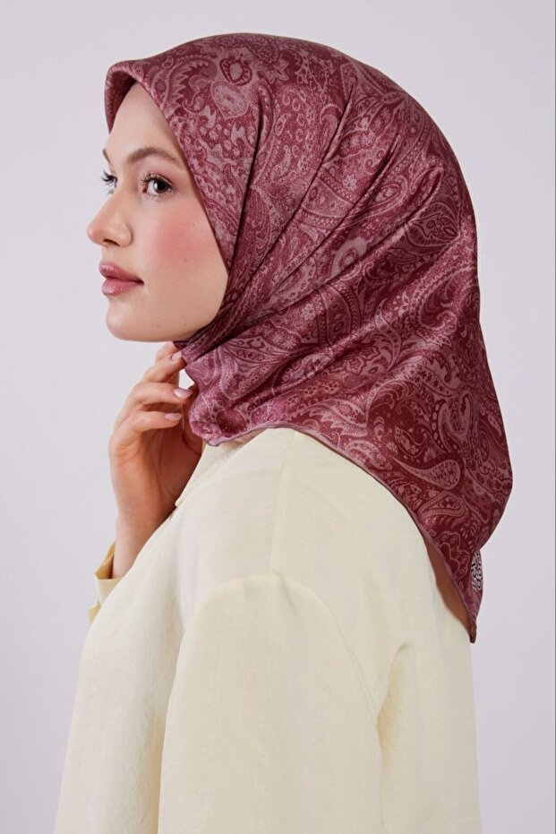Ethnic Pattern Sparkling Crystal Scarf - 1