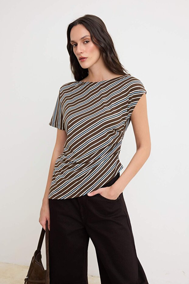 Çok Renkli Çizgili Regular/Normal Kalıp Kısa Kollu Büzgülü %100 Pamuk Örme T-shirt TWOSS26TS00283 - 3