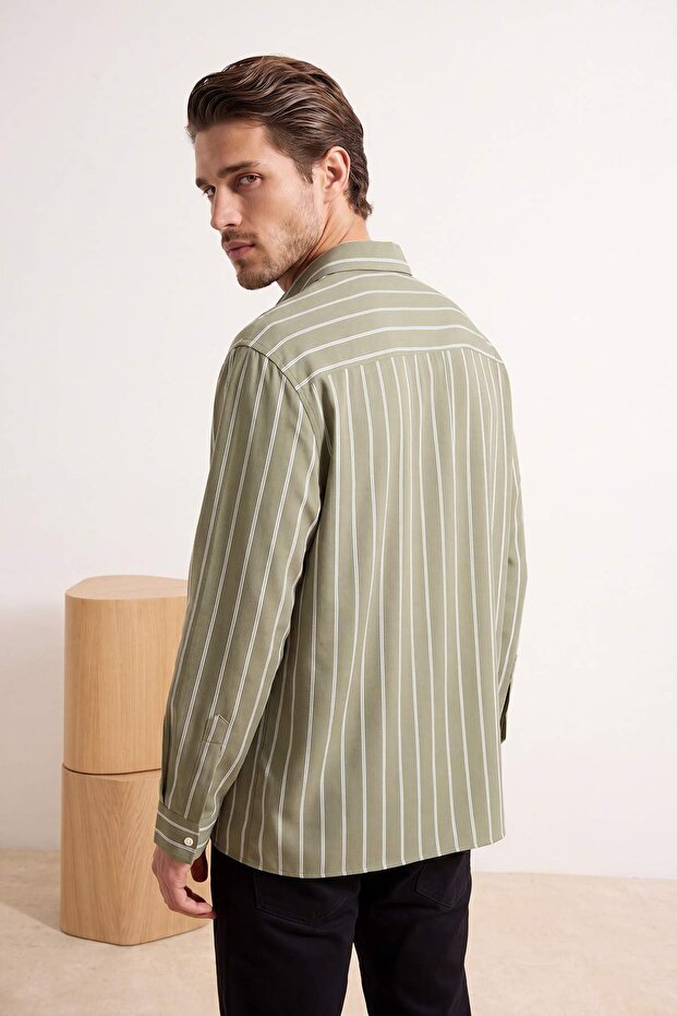 Haki Oversize Çizgili Mevsimlik Erkek Gömlek TMNSS26GO00024 - 4