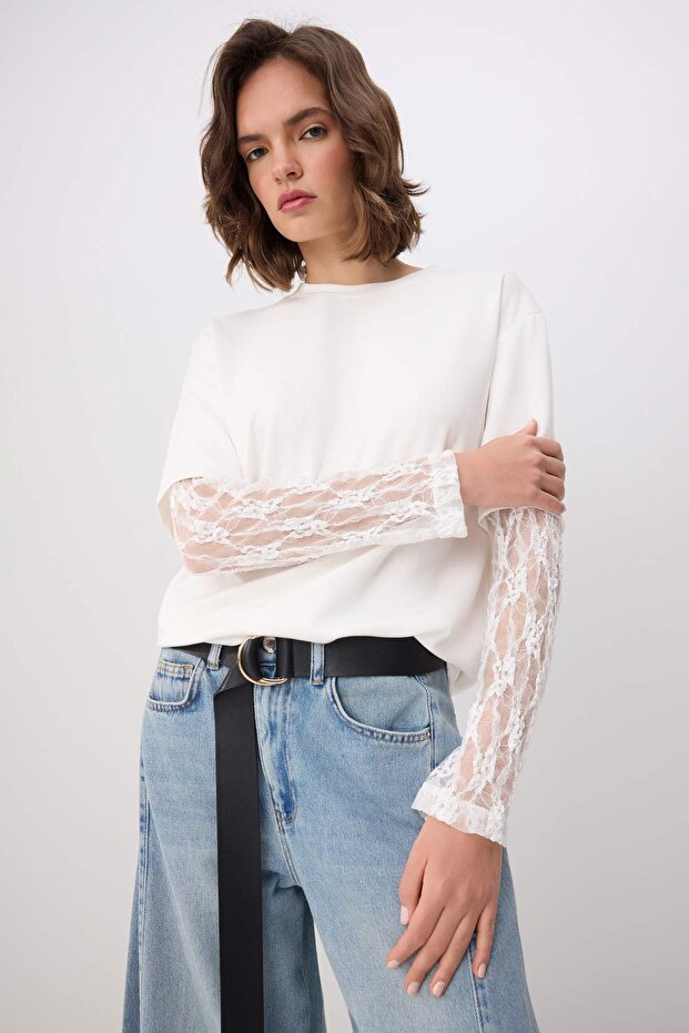 Ekru Oversize/Geniş Kalıp Düşük Kol Dantelli Uzun Kollu Soft Touch Örme T-Shirt TWOSS26TS00191 - 3
