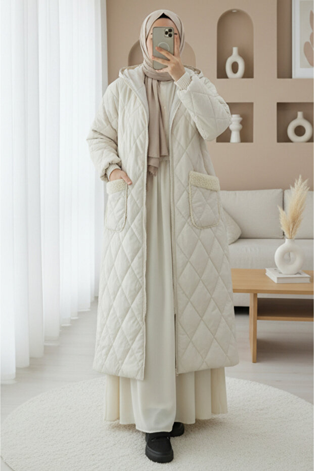 Pocketed Hooded Zippered Lined Long Quilted Coat - Cream