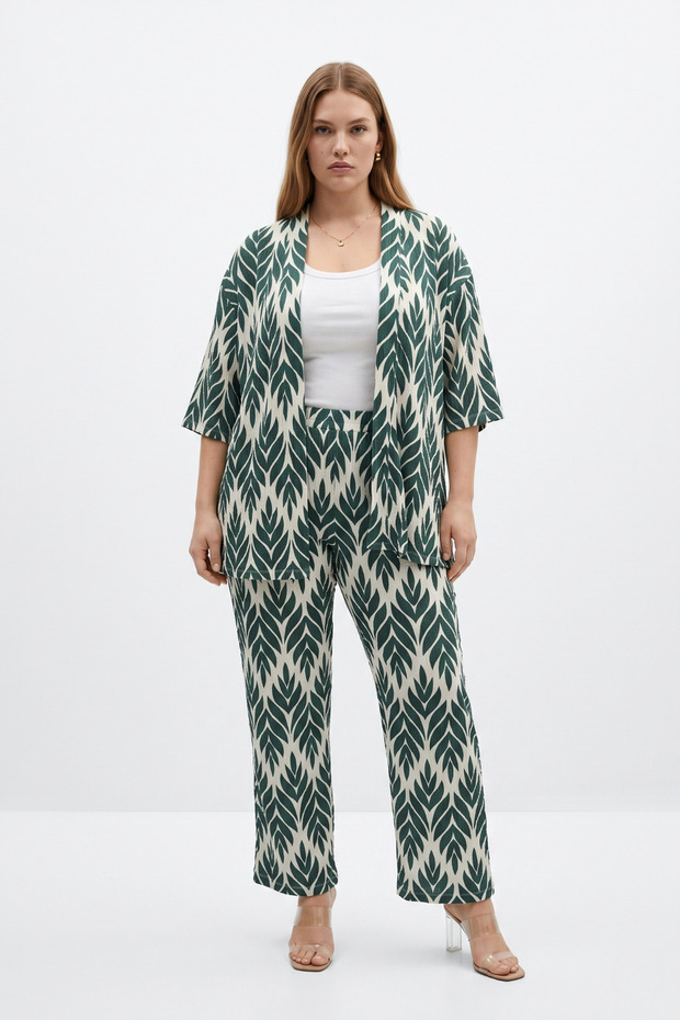 Plus Size Kimono Cardigan 2-Piece Set – Wrinkled Fabric Oversized Stylish Set