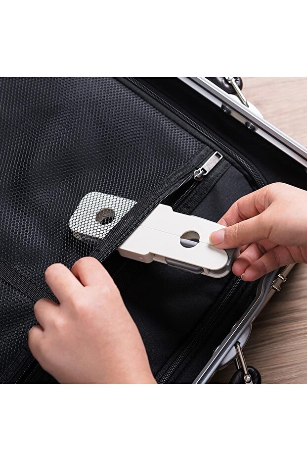 4-Pack Foldable Travel Hangers,Space-Saving,with Hidden Clips,Portable,Grey