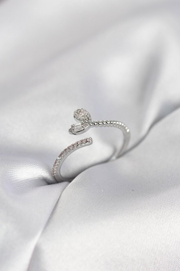 Silver Color Brass Tail Heart Model Women's Ring - Tj-Byk4065