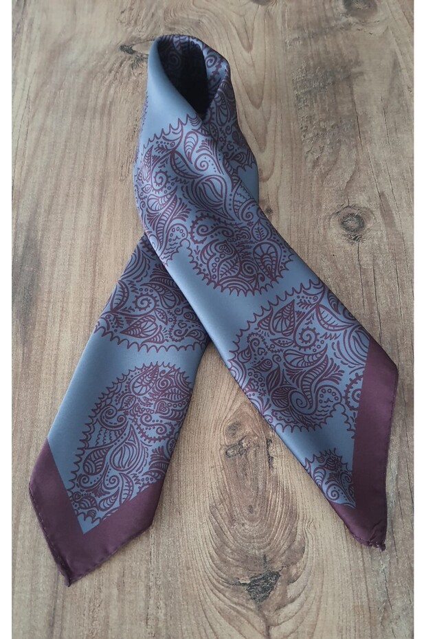 Hearted Scarf - 5