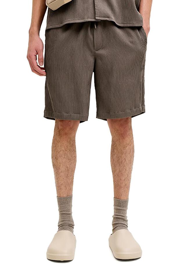 Men Brown Relaxed Fit Jogger Shorts