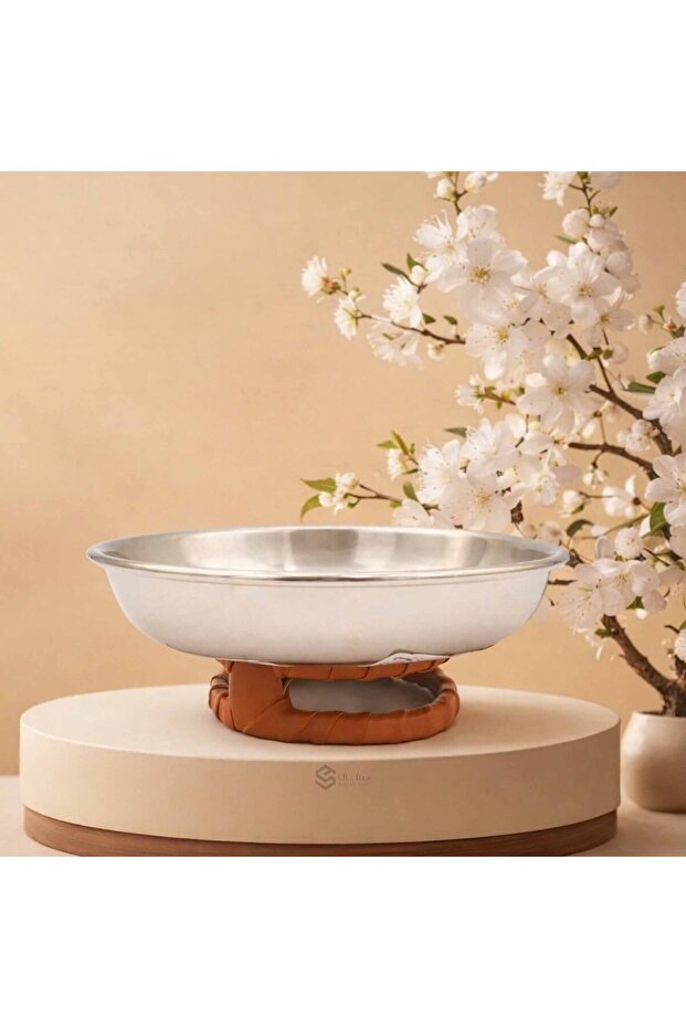 Silver Plate with Leather Base 17 cm