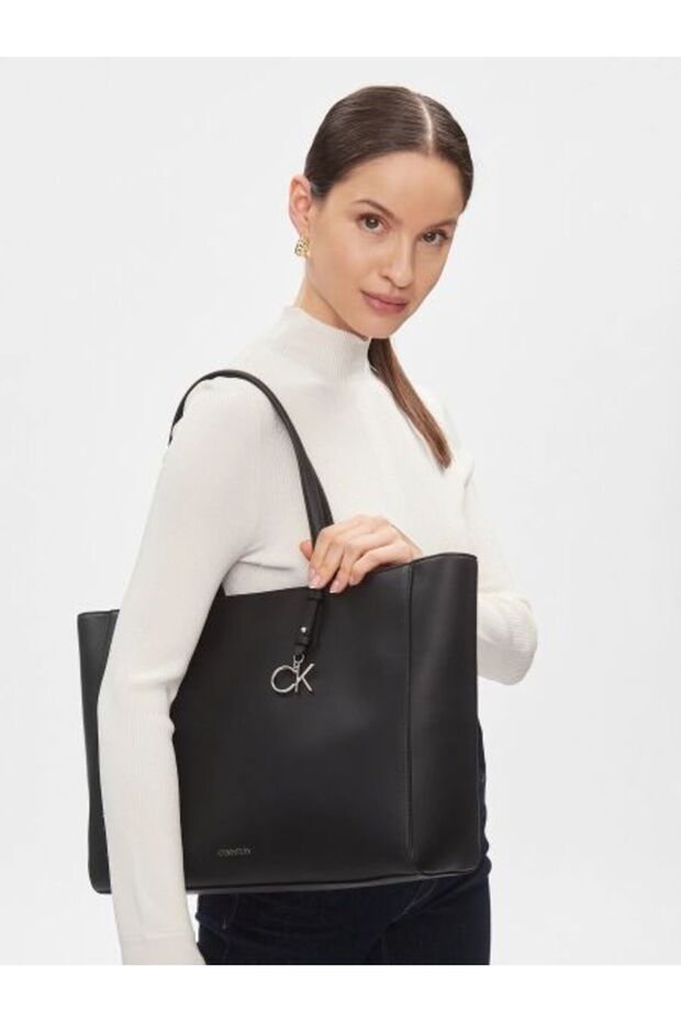 CK MUST SHOPPER MD - 5