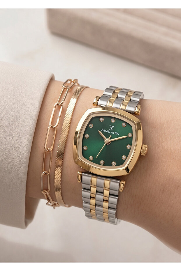 Women's Pillow Case White Dial Stone Gold Metal Cord Wristwatch