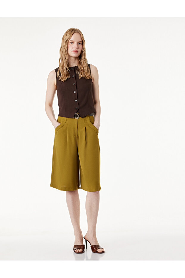 High Waist Crepe Bermuda Shorts with Pockets and Belt