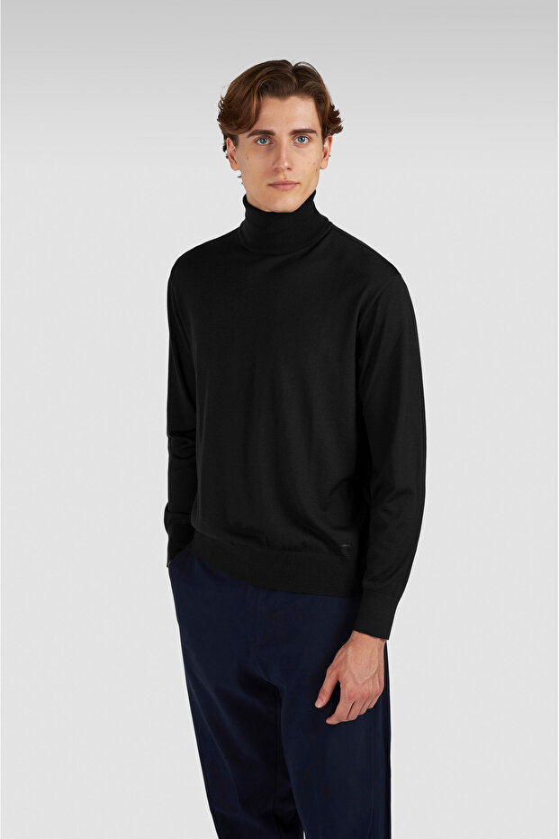 Men's High Collar Comfortable Cotton Blend Black Knitwear