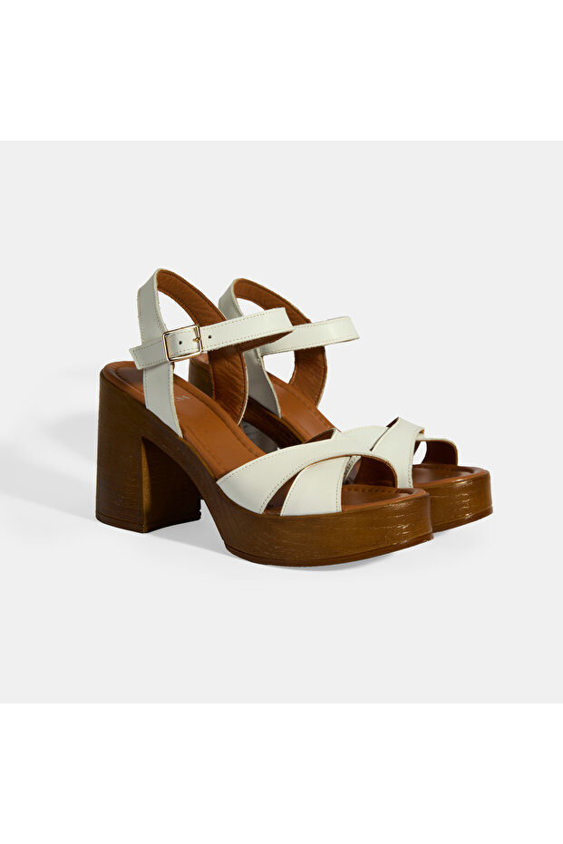 White Women's Buckle Detailed Leather Sandals