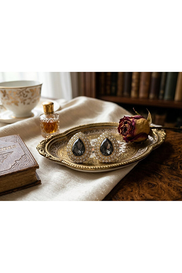 أقراط مرصعة بالحجارة لتعزيز أناقتك