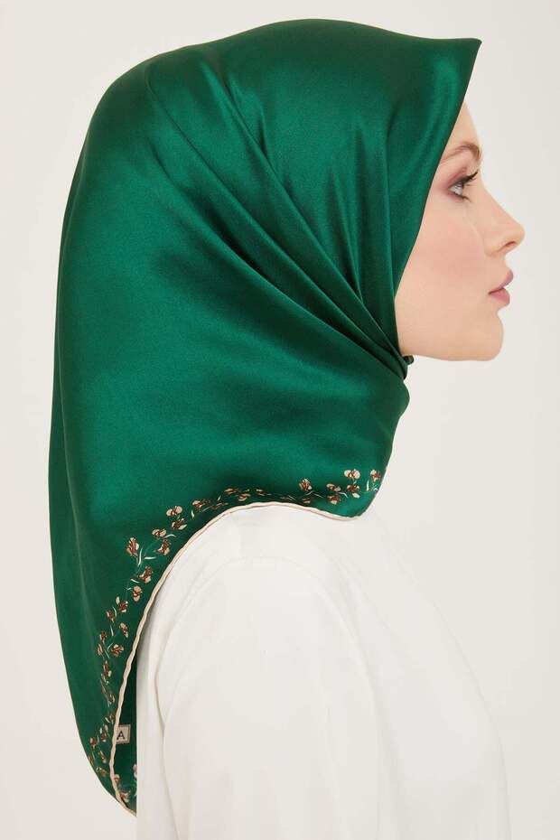 وشاح حريري - 9168D-89 - تيفيل
