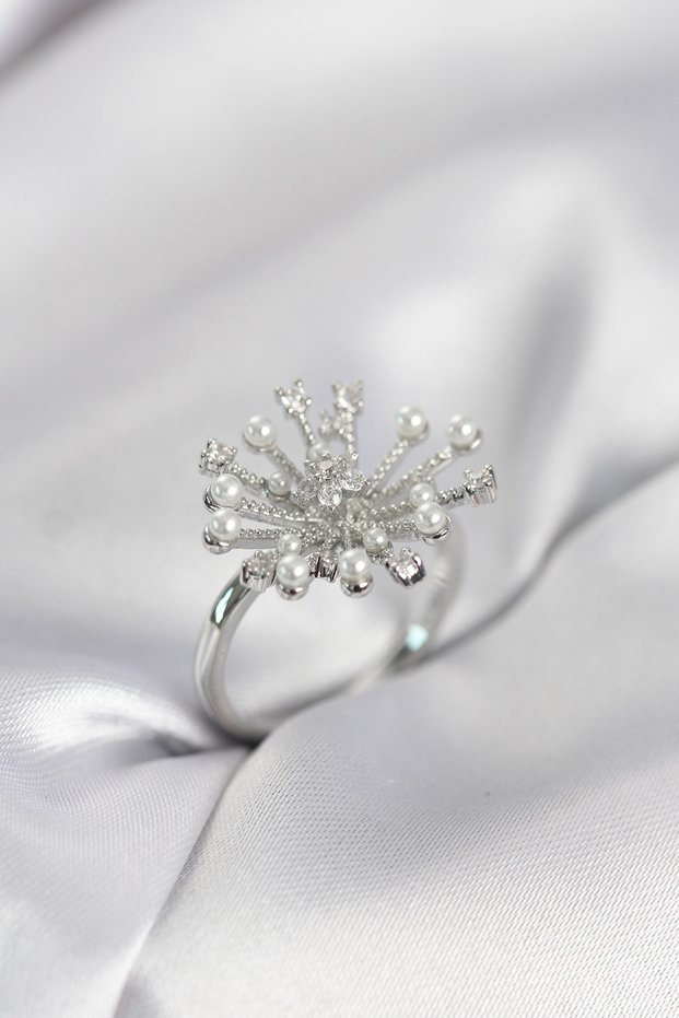 Silver Color Dandelion Model Zircon Stone Women's Ring - for Those Seeking Elegance