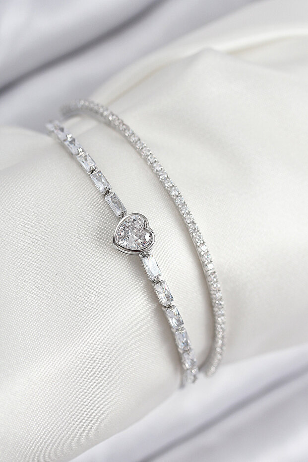 Brass Zircon Stone Heart Model Silver Color Women's Bracelet