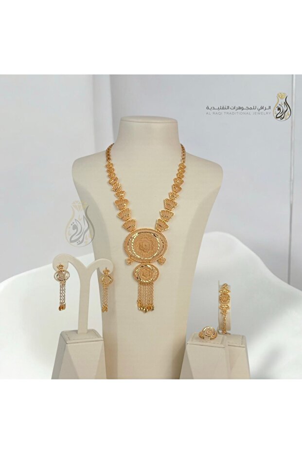 طقم وسام الفخامة