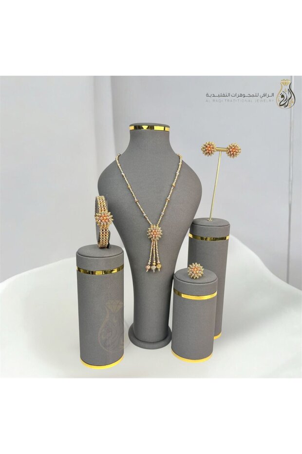 طقم زهرة أنيق