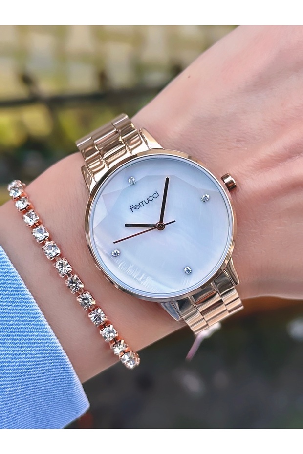 Women's Wristwatch New Model Steel Band Waterproof 2 Years Warranty Bracelet Gift