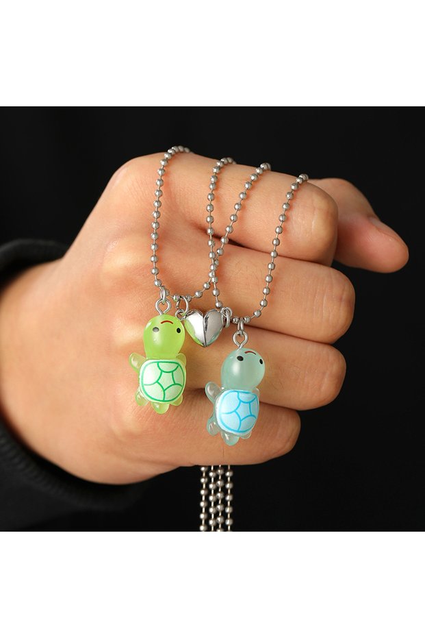 A1 1pair Necklace Cute Luminous Turtle Heart Magnetic Pendant for Women Men Couple Necklace Jewelry