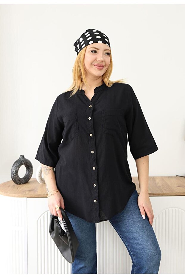 Plus Size Linen Shirt with Lace Detail on the Back